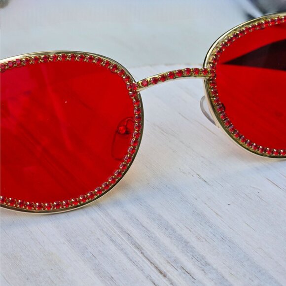 Dolls Kill ✦ Red Rhinestone Oval Sunglasses ✦ Gold Frame Black Arms Festival NWT - Picture 4 of 5